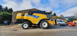 NEW HOLLAND CX8050 cosechadora de cereales